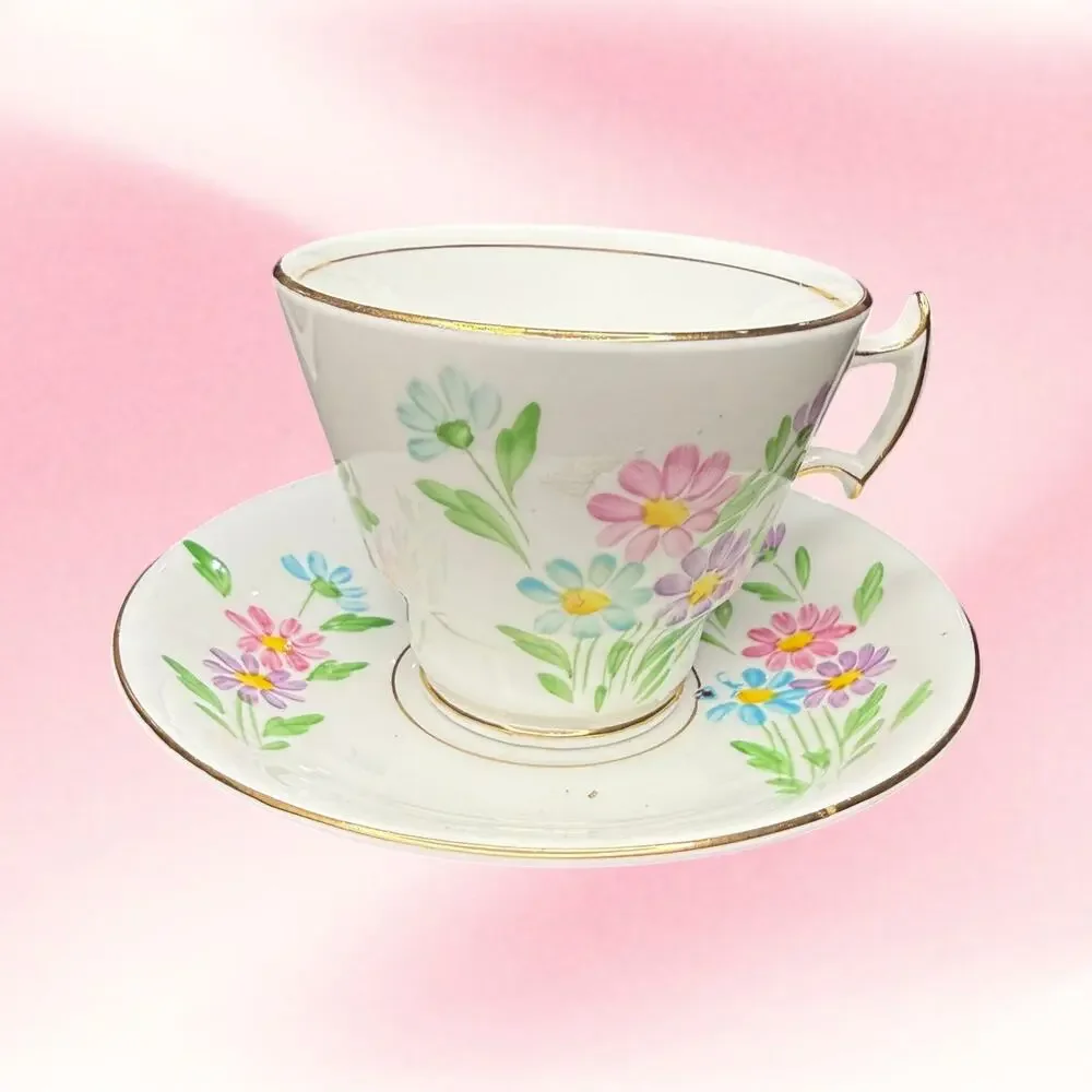 Vintage Phoenix Bone China Teacup Saucer Daisy Floral Gold Trim Cottagecore